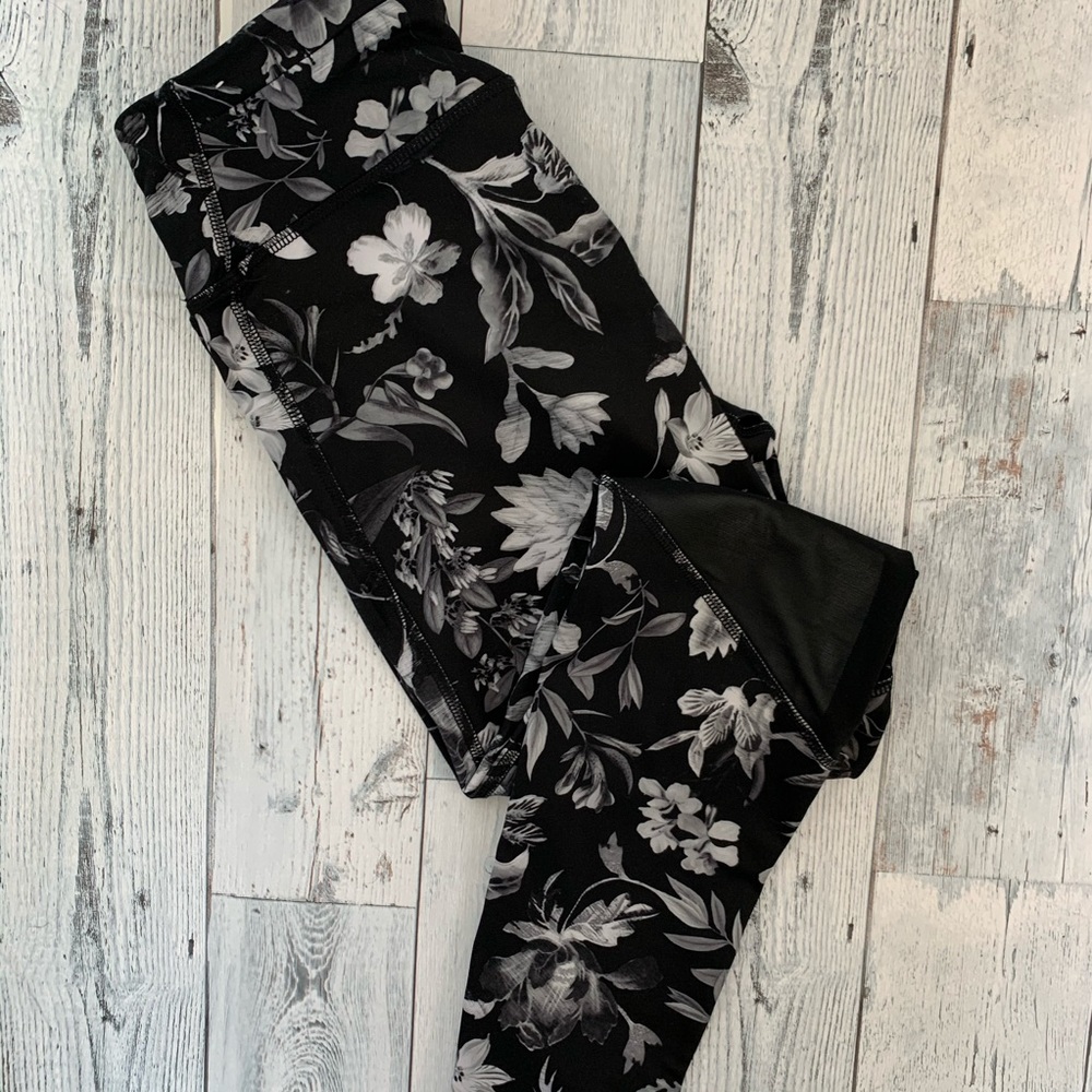 Old Navy Active Leggings